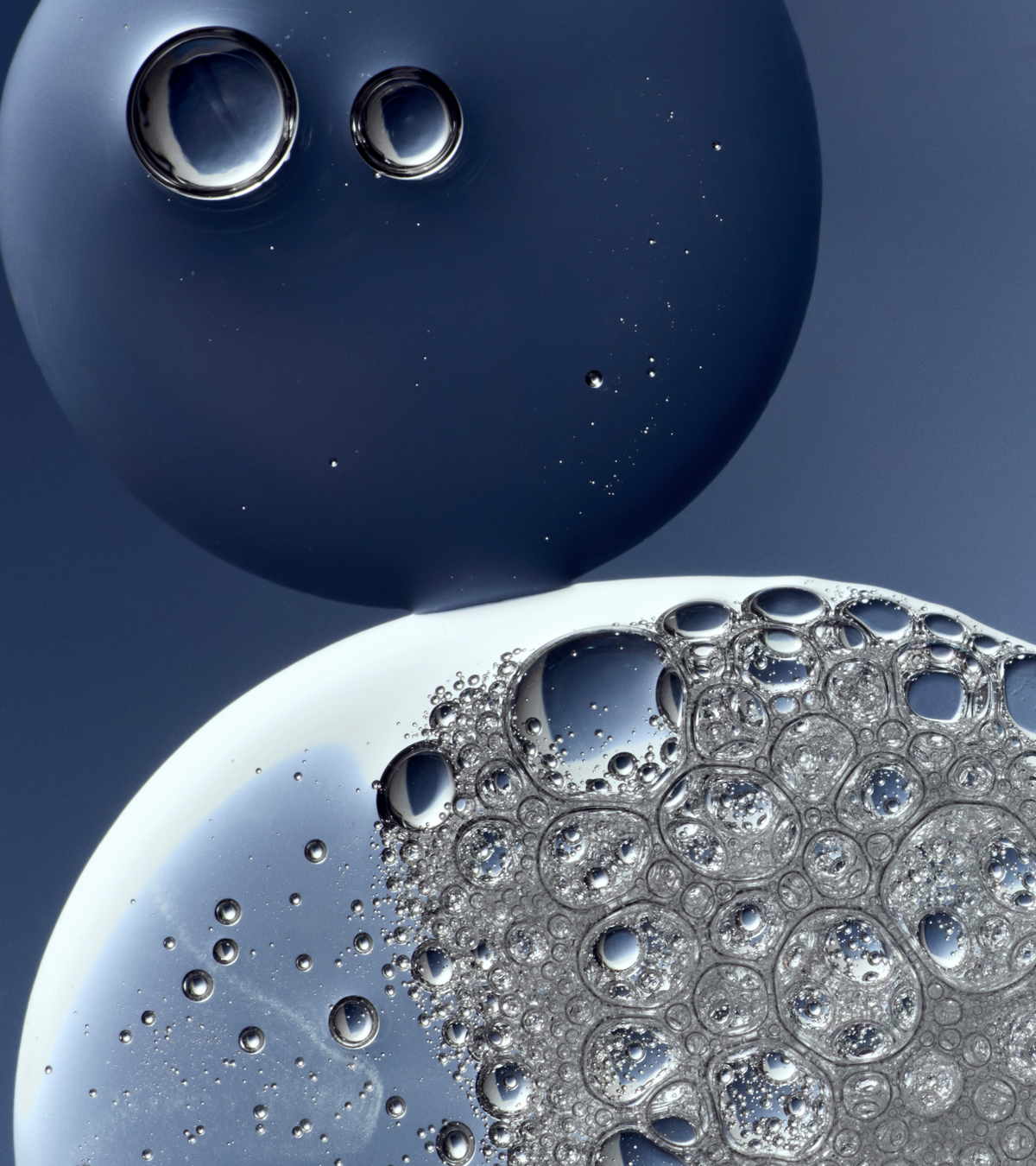 dieux Dieux-the-cleansing-duo-gel-cleanser-two-translucent-blue-circles-bubbles-foam.